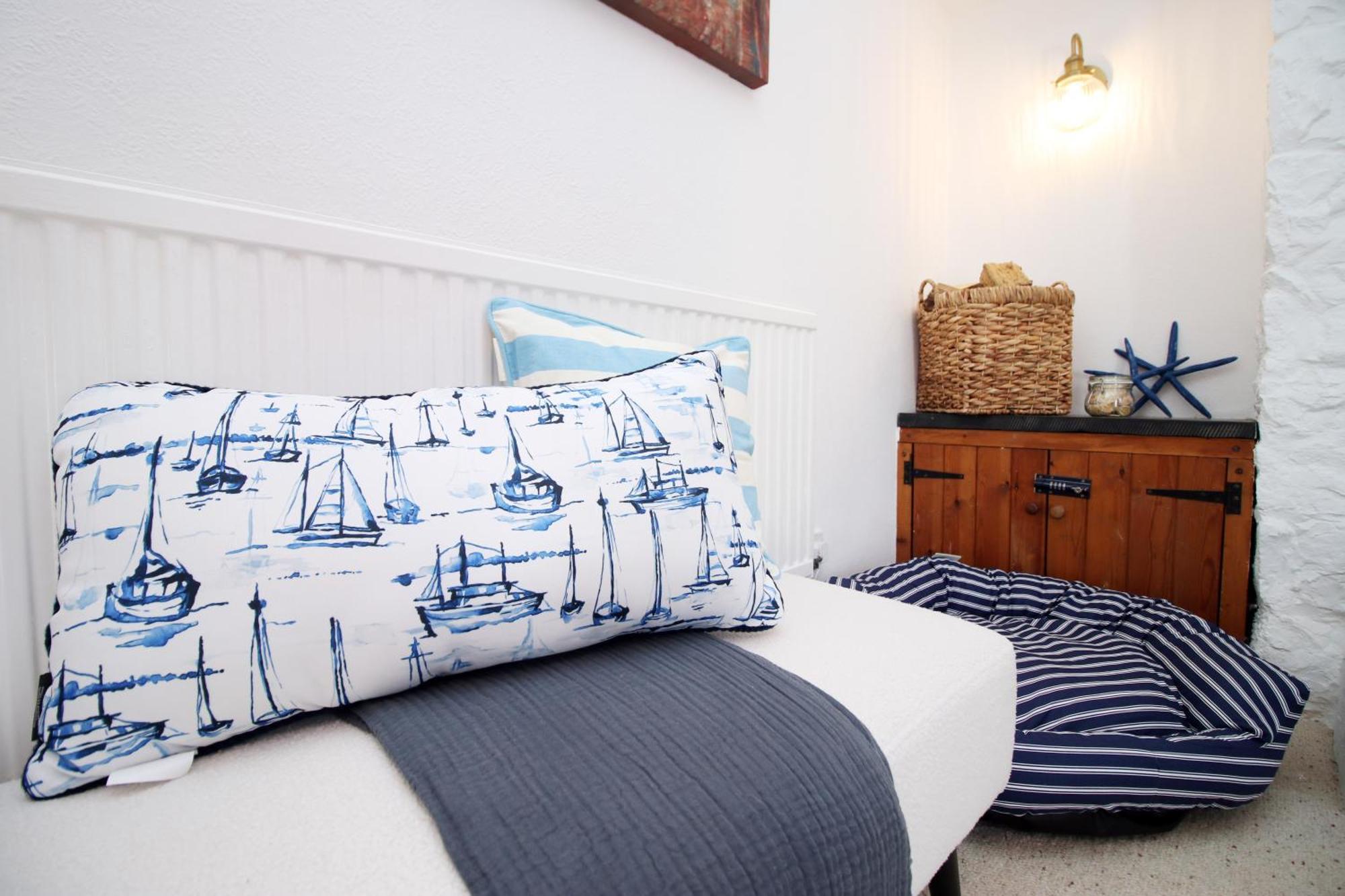Little Gem In The Mumbles! Fishermans Cottage With Log Burner, Dog Friendly And Welcome Breakfast Hamper! Екстериор снимка