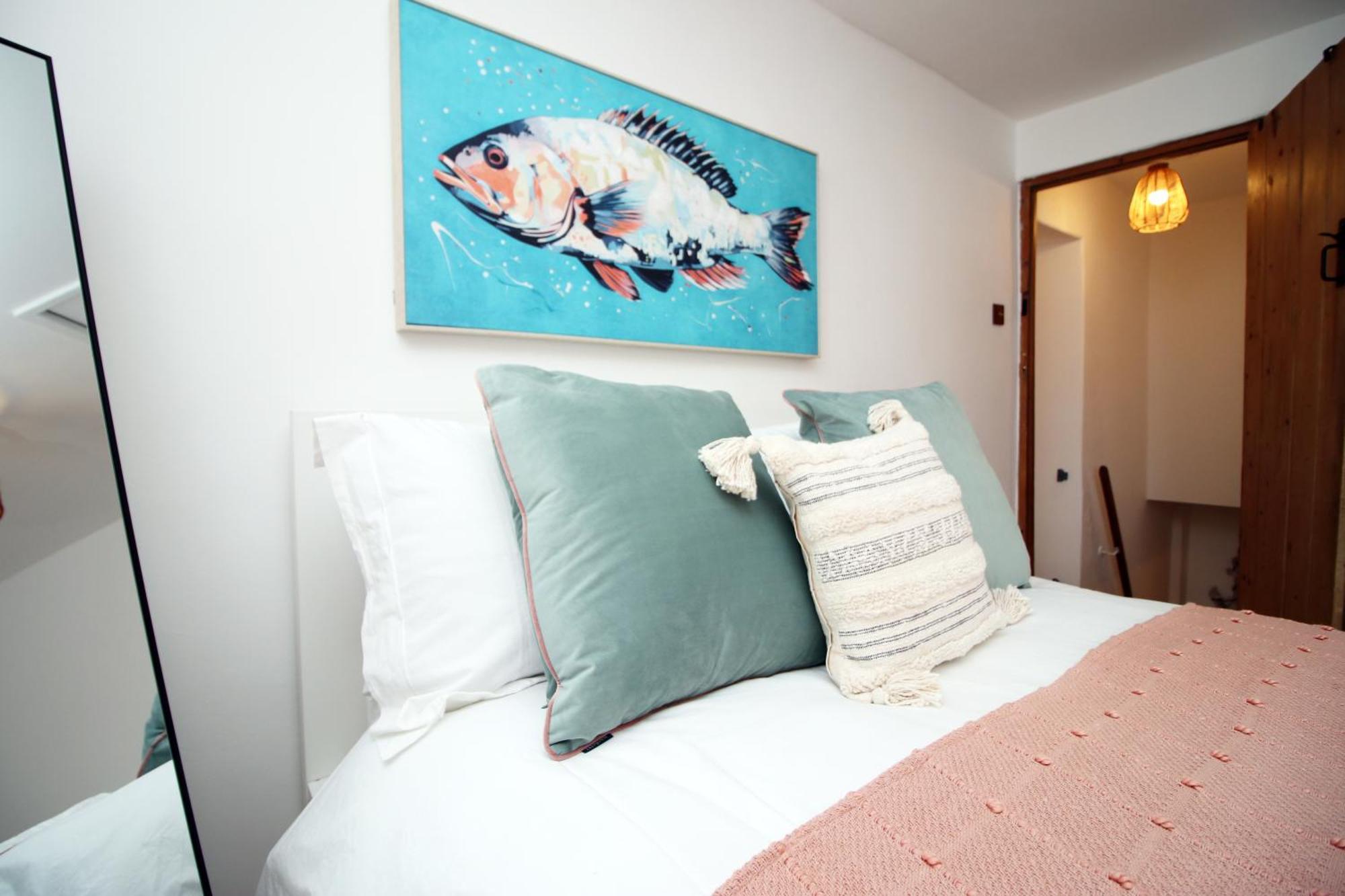 Little Gem In The Mumbles! Fishermans Cottage With Log Burner, Dog Friendly And Welcome Breakfast Hamper! Екстериор снимка