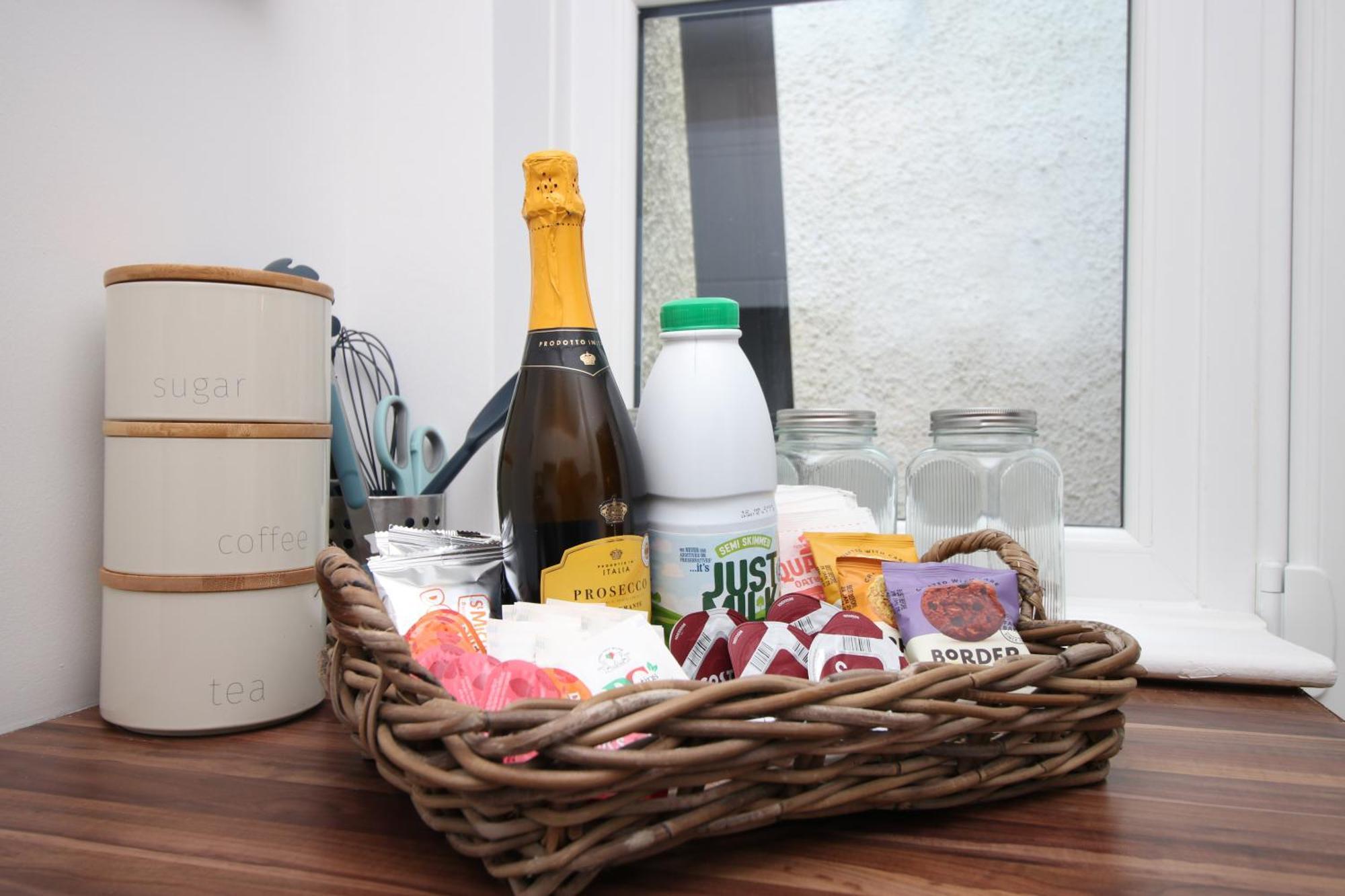 Little Gem In The Mumbles! Fishermans Cottage With Log Burner, Dog Friendly And Welcome Breakfast Hamper! Екстериор снимка
